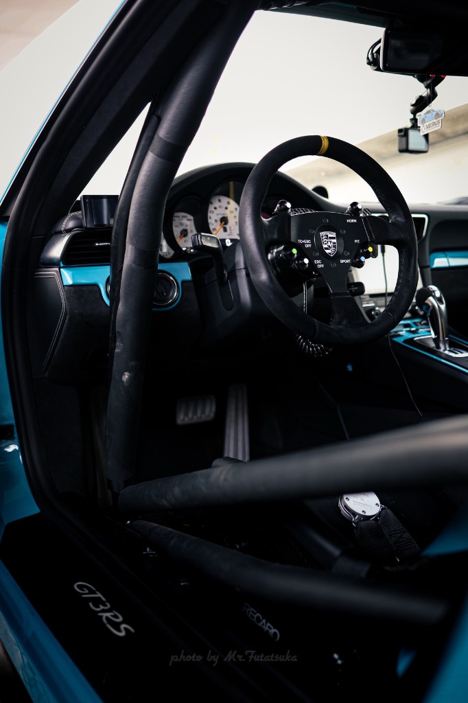 GT3RSのレーシングコックピット